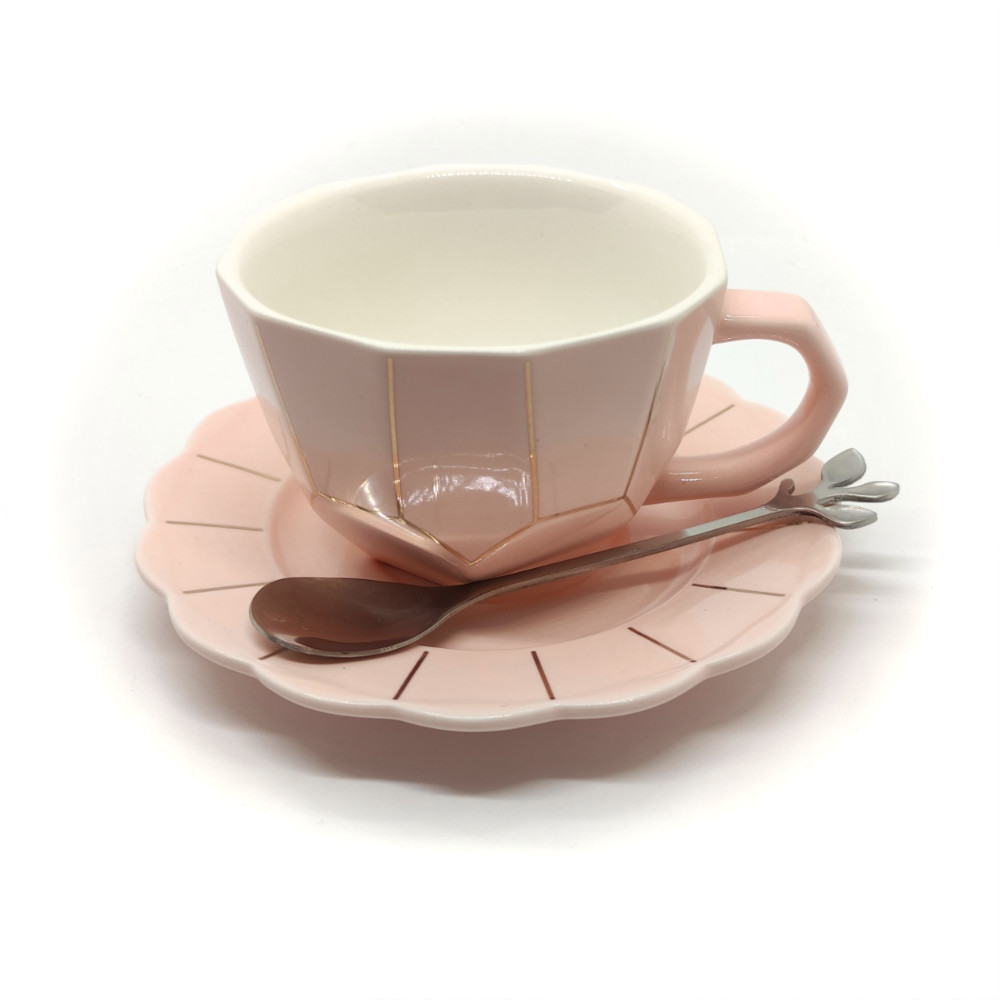 Favor Disagreement Filth Cana pentru ceai sau cafea, cu farfurie si lingurita, roz sau bleo